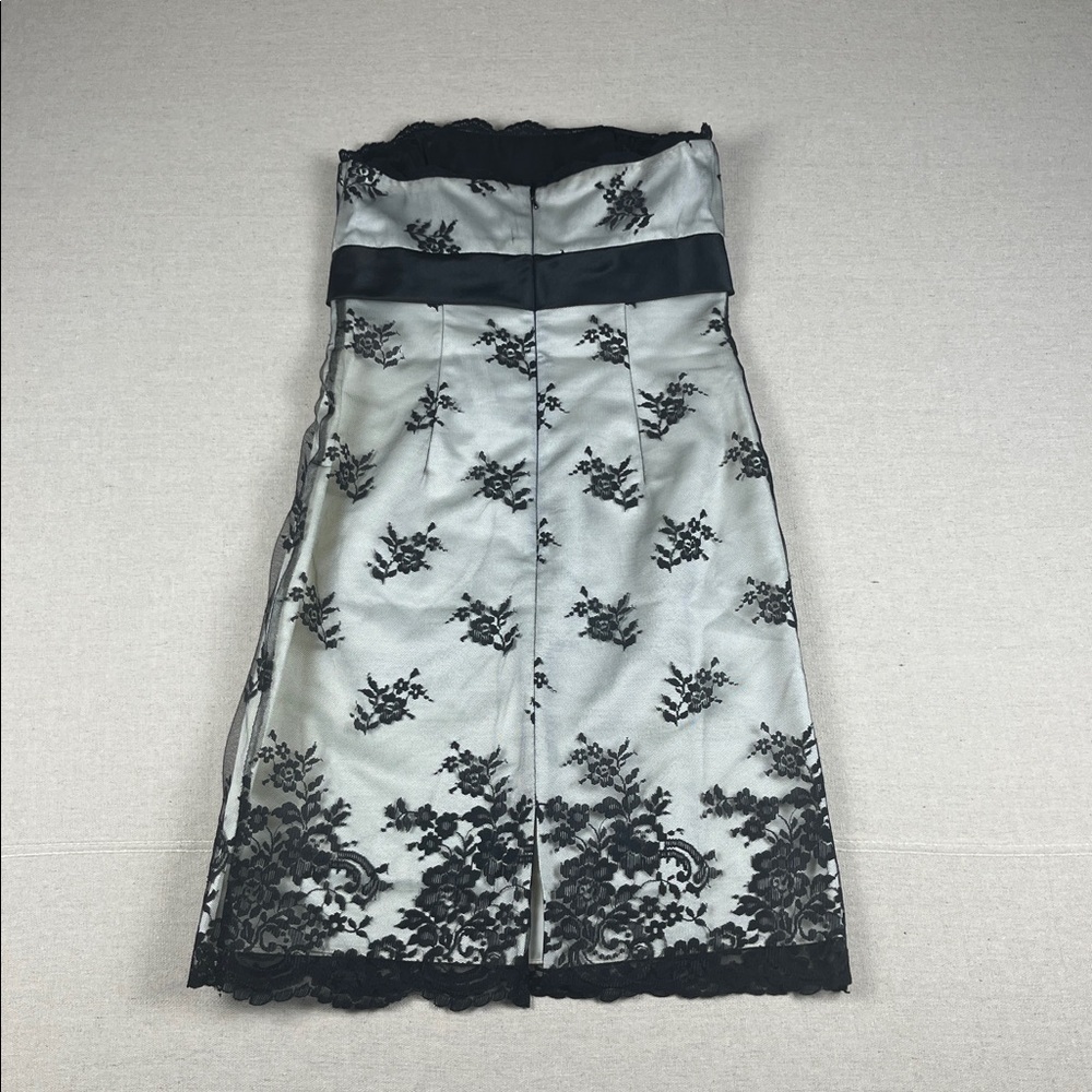 White House Black Market Black and White Dress with lace overlay NWT
Size: 2 - Picture 3 of 6